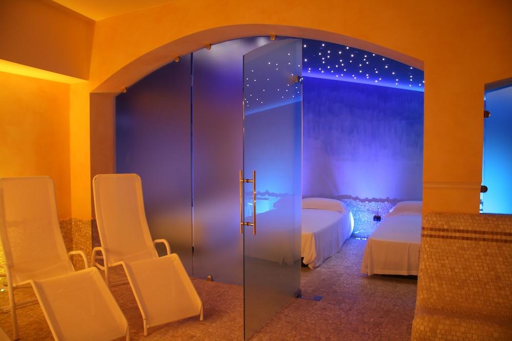 Art & Hotel Aeroporto Stezzano Kültér fotó