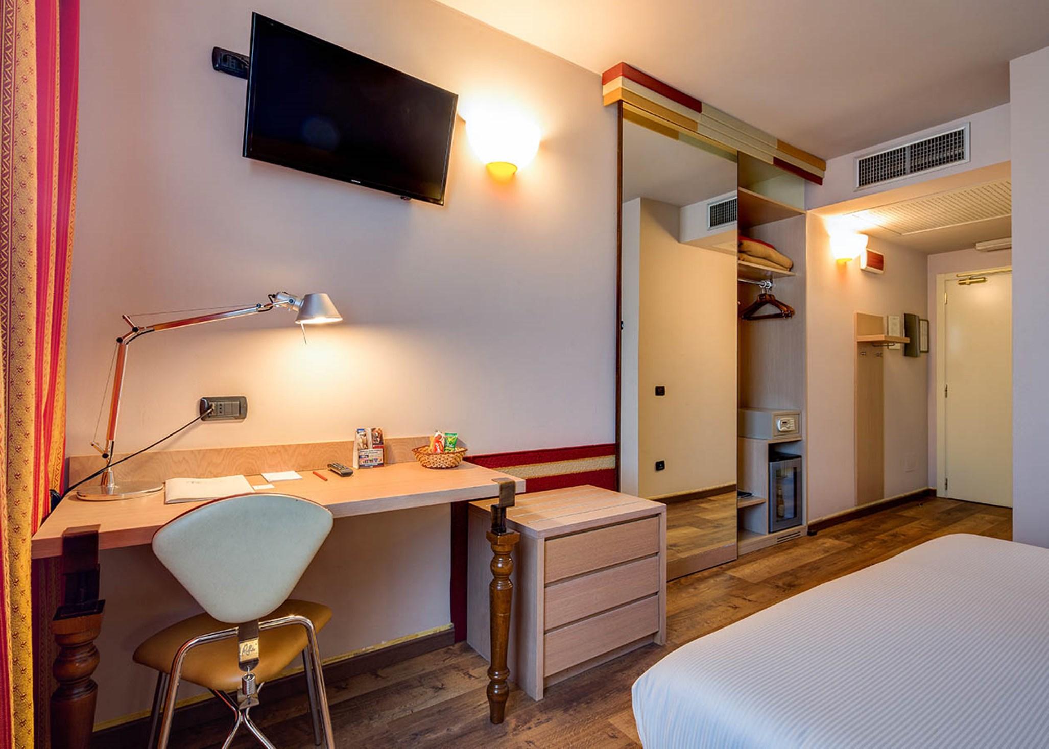 Art & Hotel Aeroporto Stezzano Kültér fotó