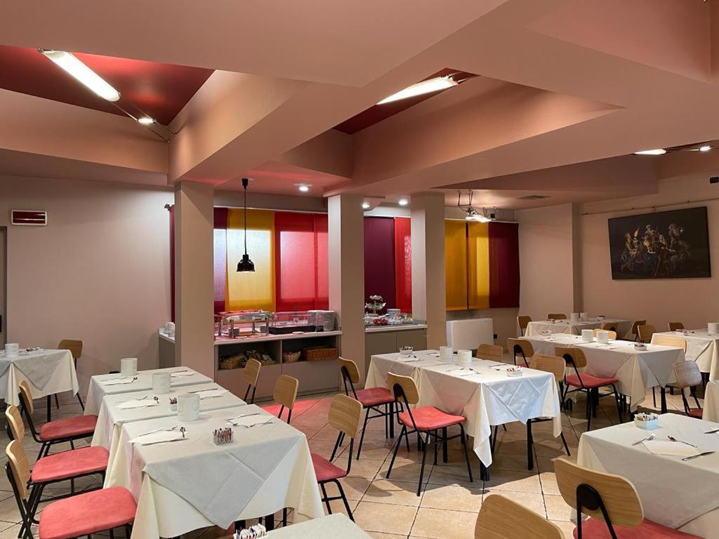 Art & Hotel Aeroporto Stezzano Kültér fotó